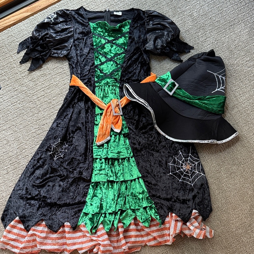 Girls Witch Costume